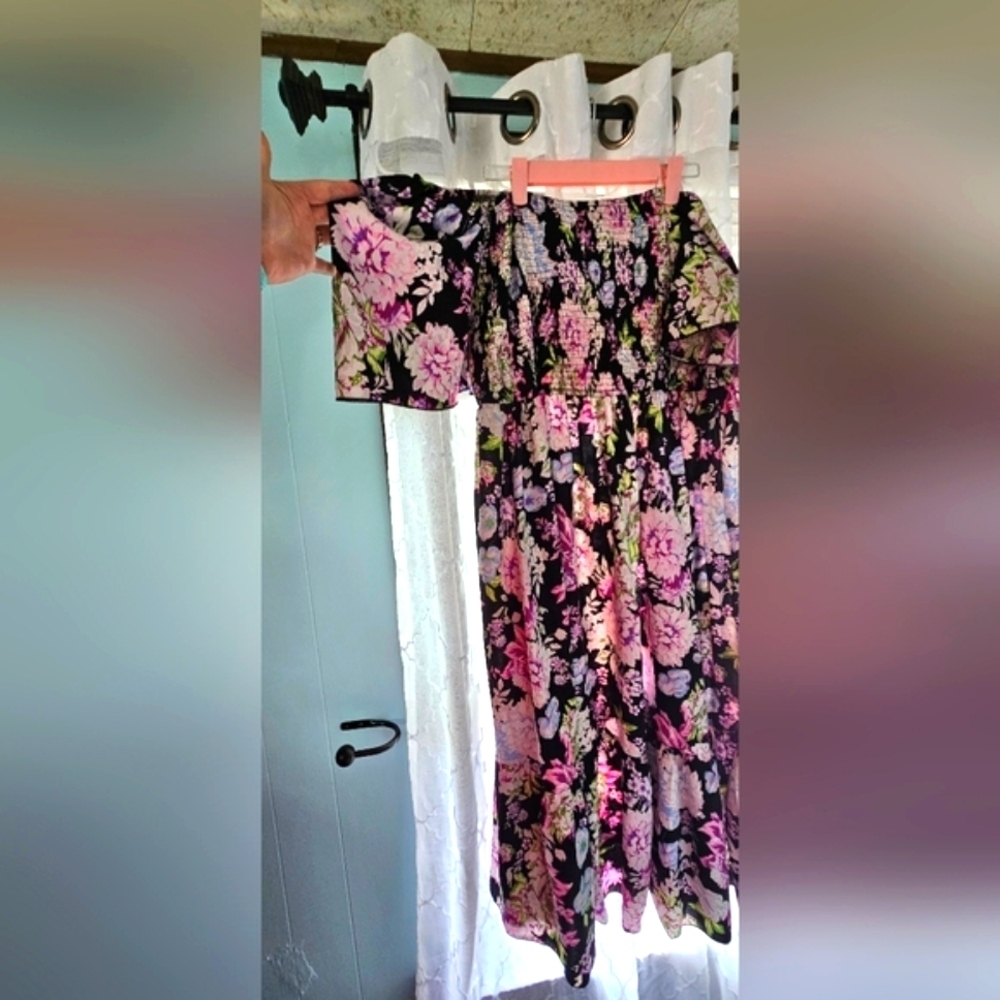Floral Patterned off or on shoulder Dress SHEIN